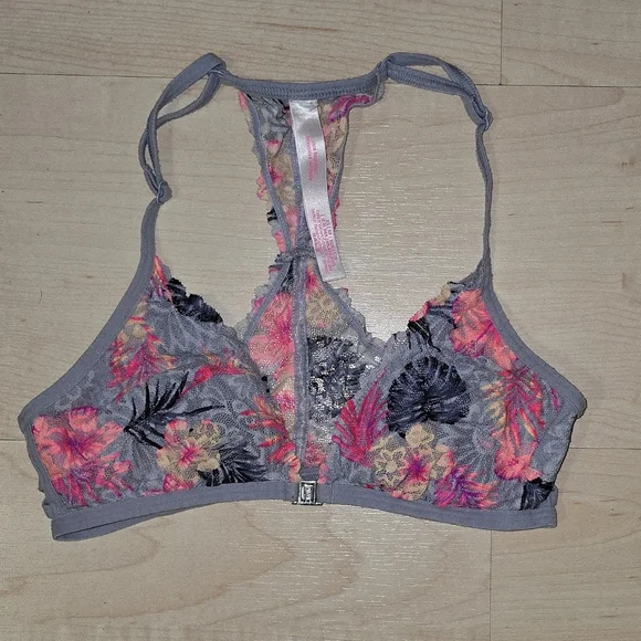 Victoria'a Secret Floral Lace Bralette Size: XS - Picture 1 of 3